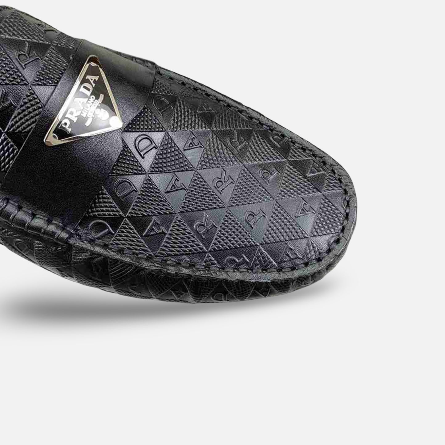 Prada - Mocassim Slip-On Couro
