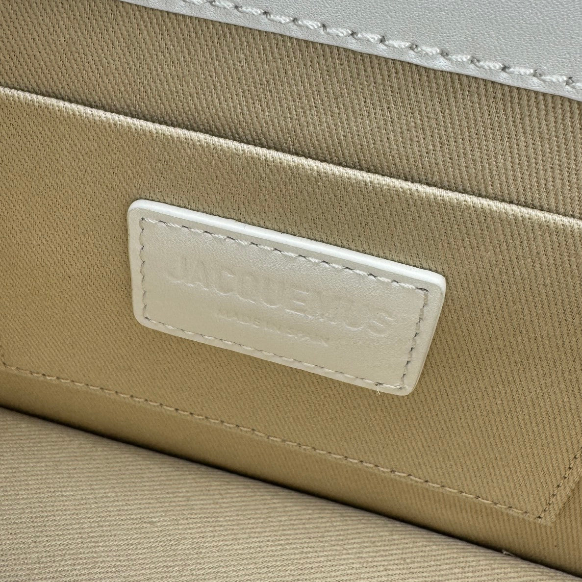 Bolsa Jacquemus Le Chiquito Noeud Branca