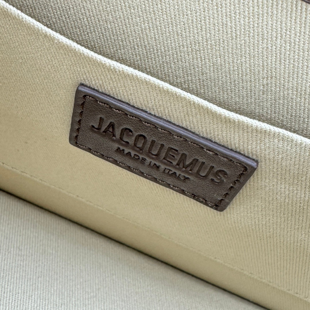 Bolsa Jacquemus Le Chiquito Moyen Média