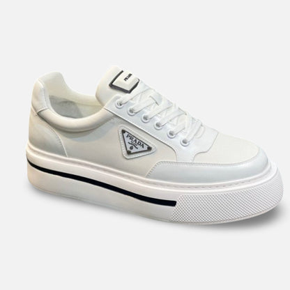 Tênis Prada Cano Baixo Couro