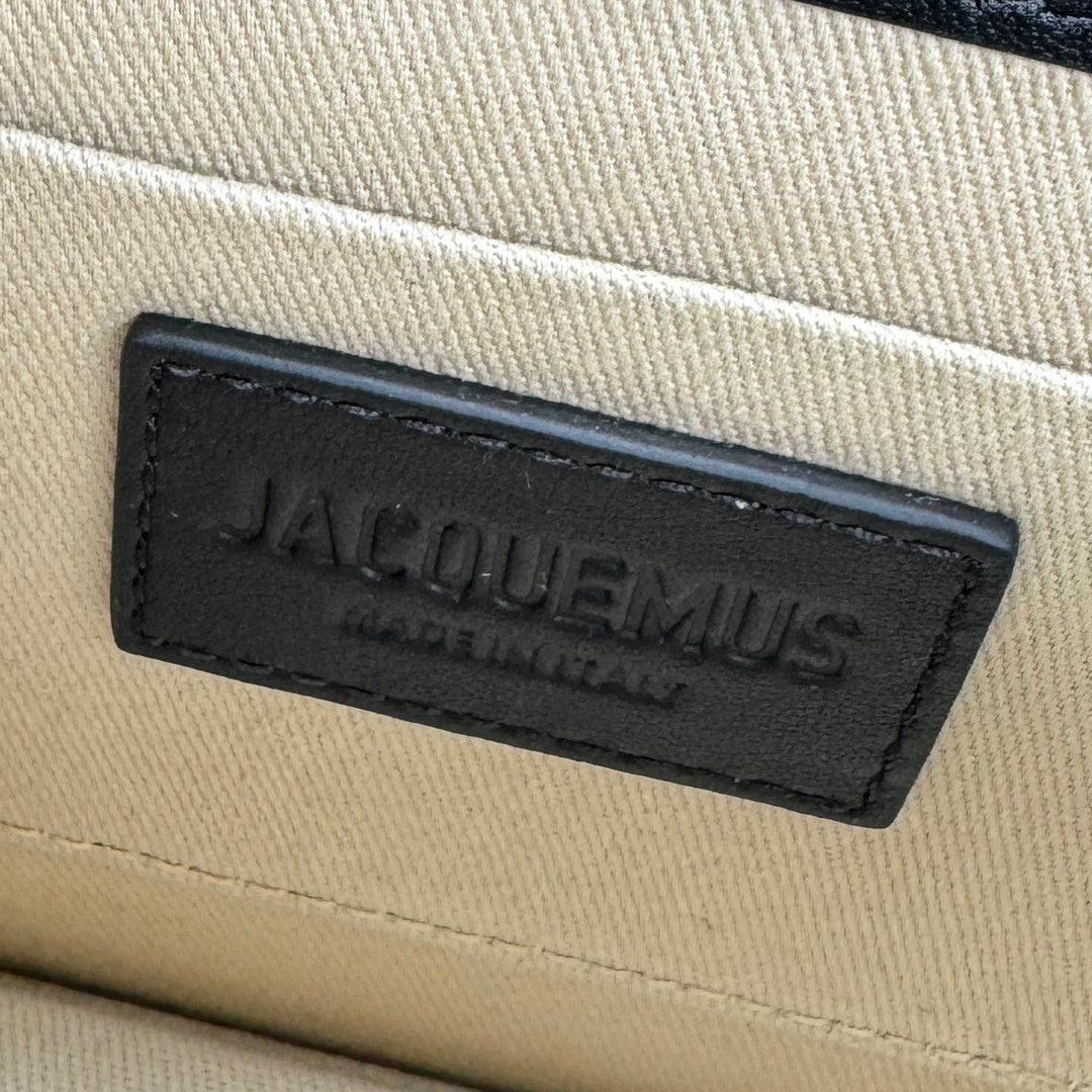 Bolsa Jacquemus Le Chiquito Moyen Media